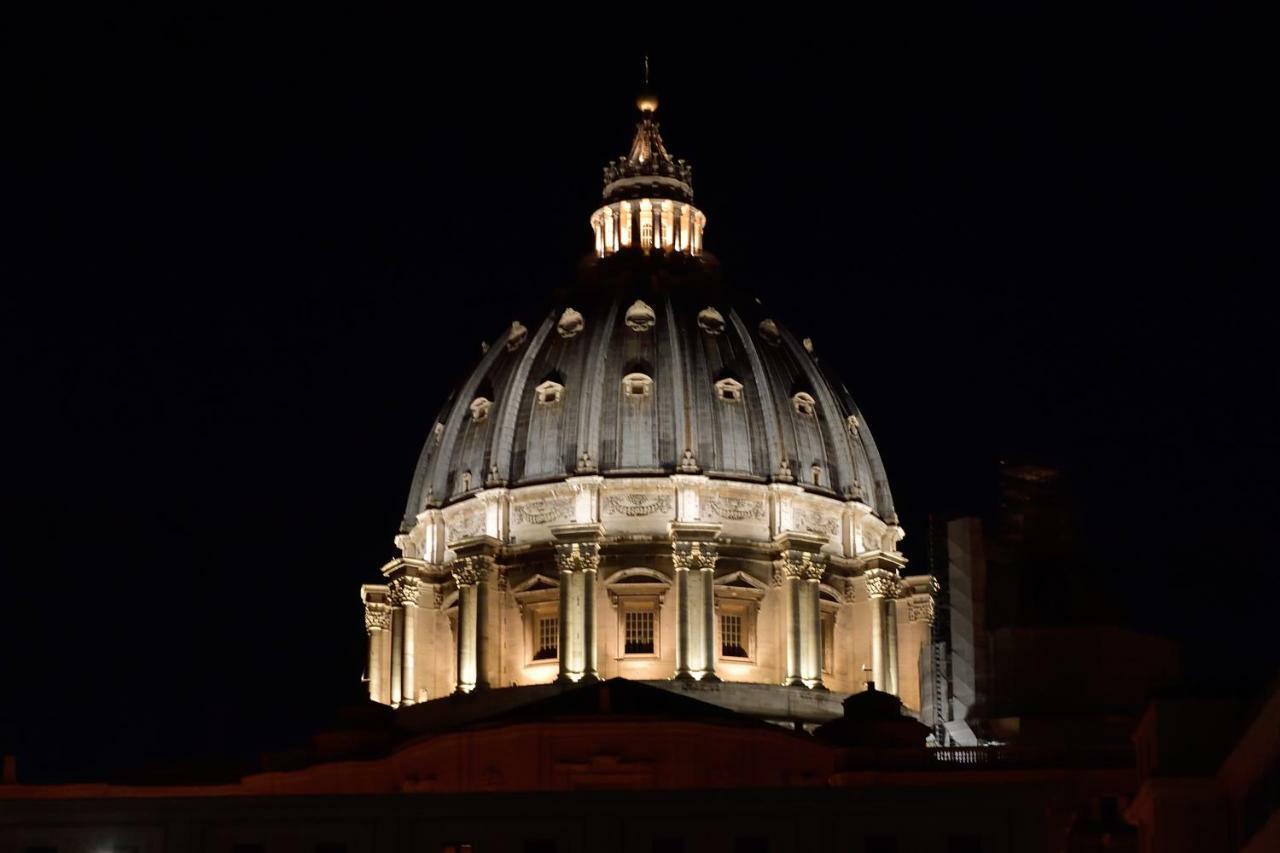 San Pietro Moonlight Luxury Apartment Roma Exterior foto